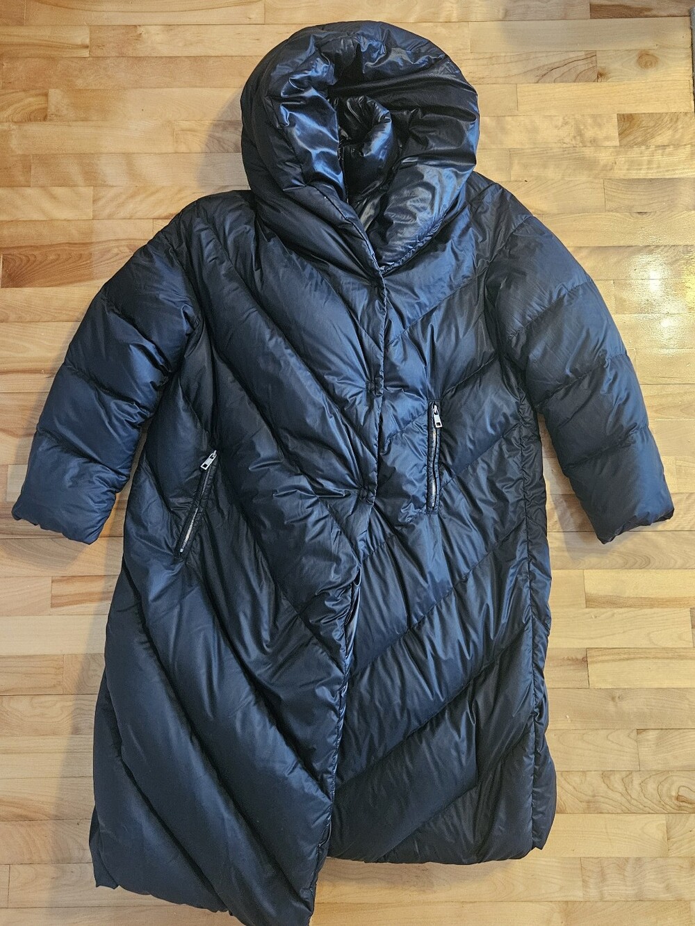 La Canadienne Long Down-Filled Puffer Coat Size XL